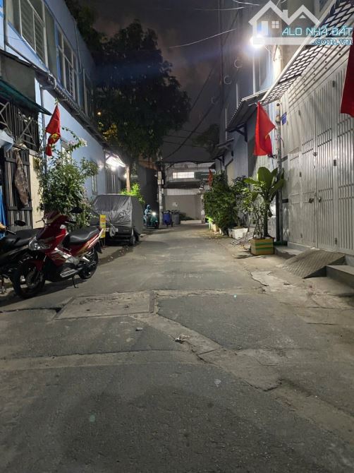 NHÀ ĐẸP Q8,SÁT MẶT TIỀN,GIÁP Q6,NGAY VÕ VĂM KIỆT ,52M2(4×13),4 TẦNG,4PN,HẺM XE HƠI - 1