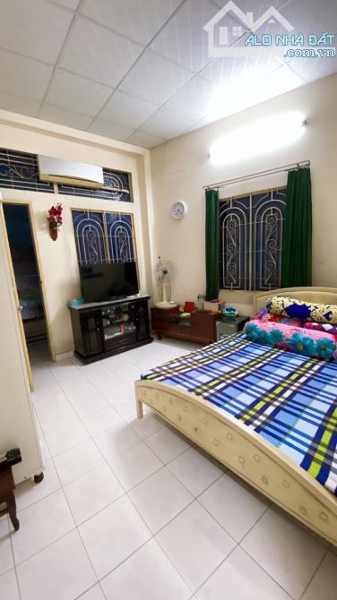 Nhỉnh 5 tỷ sở hữu lô góc 41m2 - 2 mặt hẻm  – Lê Văn Duyệt, P1, Bình Thạnh – ngang 6m, g - 1