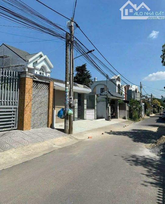 D186 👉 Bán 6 lô đất Phuờng Trảng Dài sổ riêng thổ cư . Dt 4,5 x 14,5 64m2  - Vị trí Gần c - 1