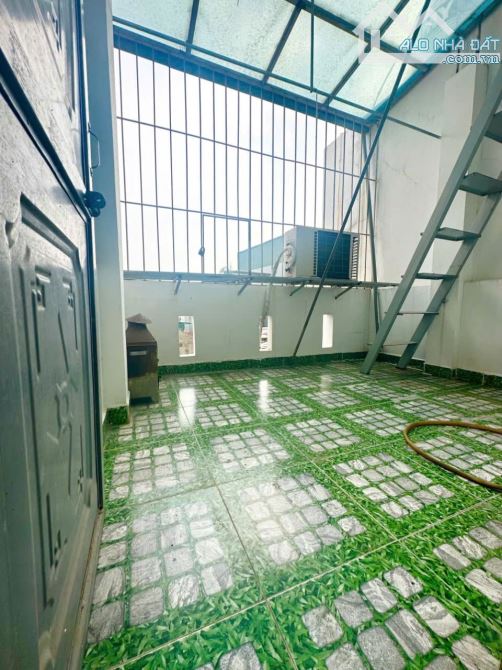 Chỉ còn căn duy nhất 30m2 5 tầng full nội thất Nguyễn Chính - Tân Mai chỉ 5.75 tỷ - 1