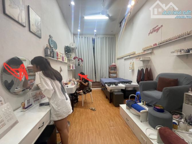 Bán nhà Mặt phố Vũ Tông Phan - Thanh Xuân DT: 70m2, 4 tầng, mt3.5m, giá nhỉnh 22 tỷ - 1