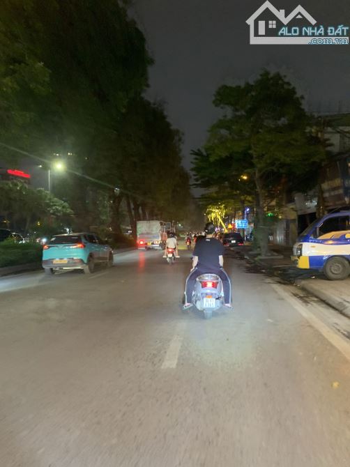 CỰC HIẾM! Cần bán nhà Đường Láng, Đống Đa, 50m2- 5 tầng, Lô góc, 12 tỷ - 1