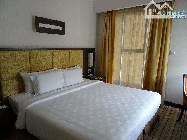 Bán khách sạn 5 sao phố Cổ Hoàn Kiếm Đẳng Cấp, Hầm, Kinh doanh đỉnh, DT 340m² Giá 331 tỷ