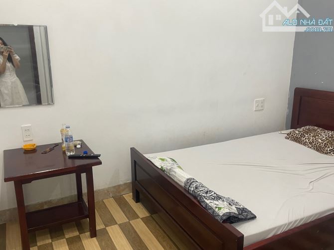 NHÀ NGHỈ 5T DÒNG TIỀN 50TR/THÁNG ĐƯỜNG BÀU NĂNG 5 DT 85M2 NGANG 5M CHỈ 9.5 TỶ - 1