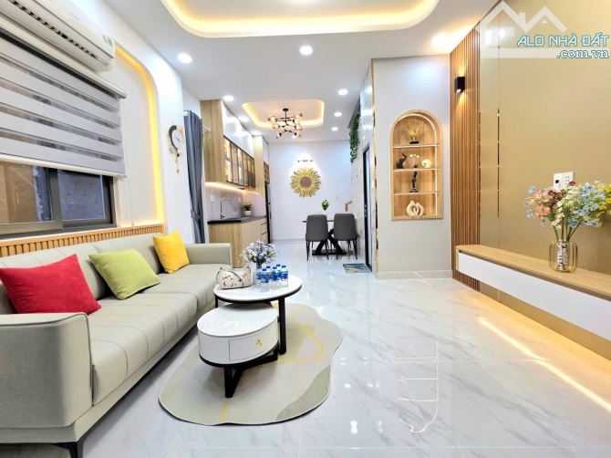 Nhà bán nhanh Lê Văn Sỹ, P 3, Q3, giá 3tỷ150, DT 63m2, sổ hồng riêng. - 1