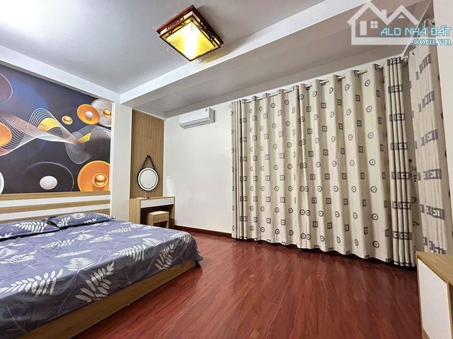 Bán Nhà Cầu Giấy 40m2 – 5 Tầng – MT 4.5M – Giá  8,2 tỷ có thương lượng - 1