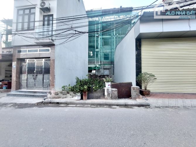Mảnh Đất Vàng Long Biên, Bát Khối chỉ 8 tỷ- 60m2-Mt 5.3m-Ô TÔ TRÁNH-NGÕ THÔNG-KINH DOANH - 1