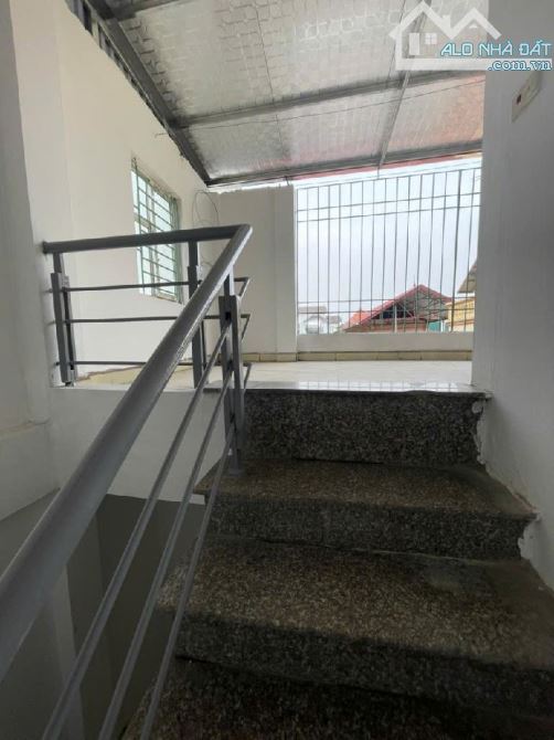 Bán nhà 3 tầng cho thuê siêu hiếm tại võng la đông anh - 1