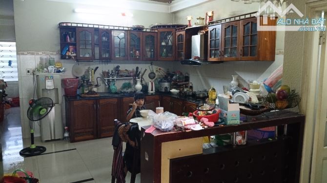 NHÀ 3 TẦNG ĐẸP, Mặt Tiền Đường TRẦN VĂN ƠN Bên Cạnh BẾN XE-DT 90M2- CHỈ HƠN 5 Tỷ - 1