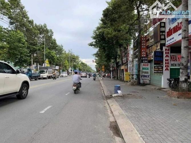 Mặt tiền Lê Hồng Phong: 1,700m2, chỉ 21tr/m2 , nở hậu 18,5m - 1