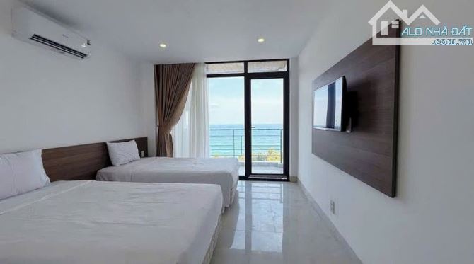 Bán Khách sạn mặt tiền đường Trần Phú Tp Nha Trang  Tổng 40phòng - 1