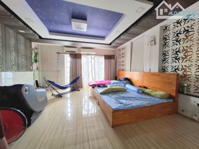 Nhà Tân Hòa Đông - 5 Tầng - 200m² - Nở Hậu - Hẻm Xe Tải - Sát Quận 6 - Tân Phú - 1