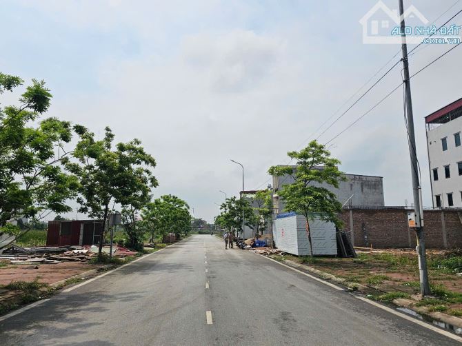 Bán 2 lô liền nhau mặt đường 19m dãy L7 khắc niệm 1 DT 200m, MT 10m, Hướng ĐB, Giá 15 tỷ - 1