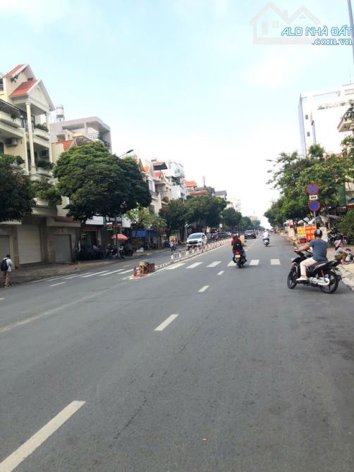 hàng mới ra lò - mặt tiền 30m nguyễn văn lượng – 3 tầng ô thang máy vip! - 1