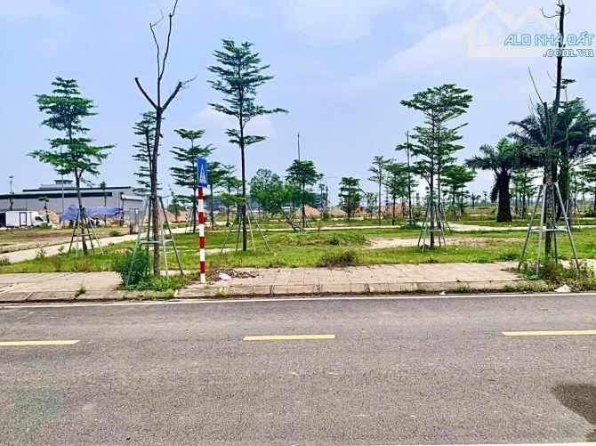 CẦN BÁN ĐẤT KQH THUỶ DƯƠNG OTT4 VIEW CÔNG VIÊN - 1