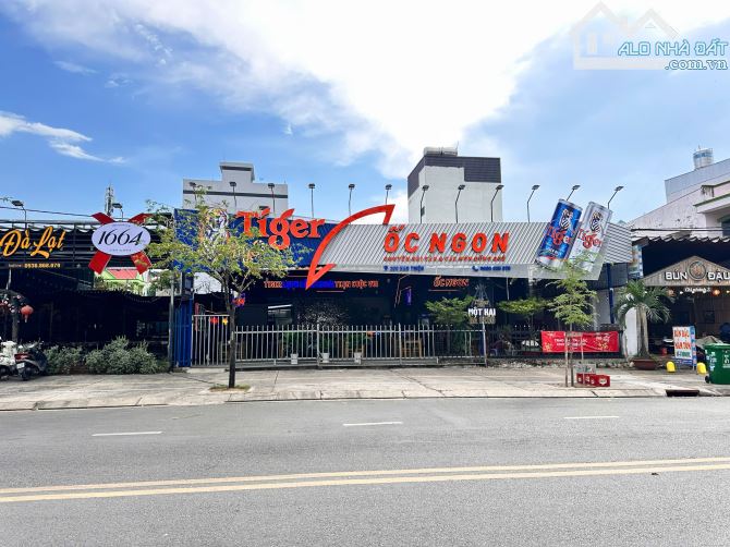 GIÁ RẺ- BÁN 2 CĂN NHÀ mặt tiền đường man thiện ,tp.thủ đức -ngang 10 x21.5m)- giá :30 tỷ - 1