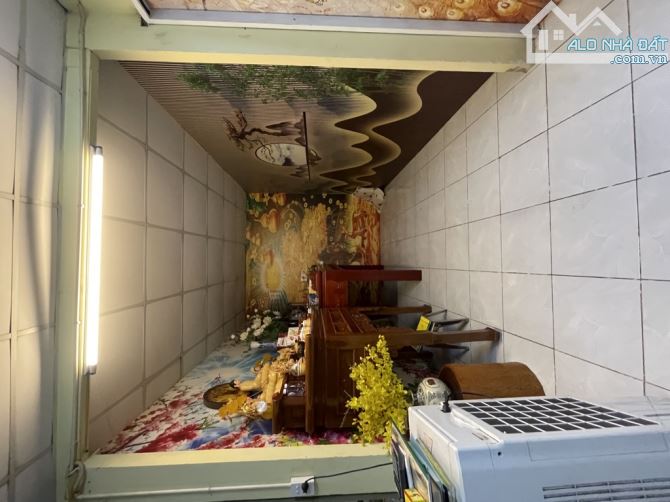 Bán Đất lớn 1000m2 có Sẳn Biệt Thự 4 tầng dòng tiền 100tr.T ngang 25m chỉ 34.5 tỷ - 1