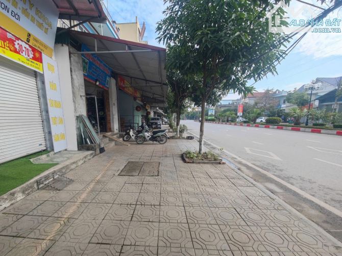 BÁN NHÀ PHỐ  LÝ THÁI TỔ , LÊ HỒNG PHONG ,PHỦ LÝ, HÀ NAM DT 100M MT 5M  GIÁ CHỈ 5,7 TỶ - 1