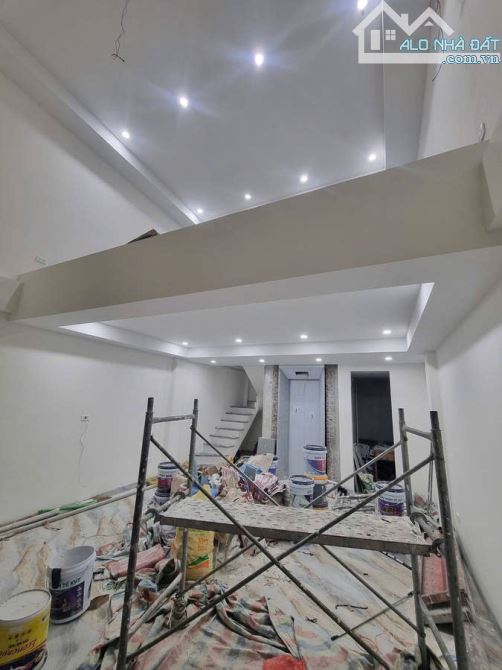 BÁN NHÀ QUỐC TỬ GIÁM. ĐỐNG ĐA. 54M2 4 TẦNG MT 4M GIÁ 17,9 TỶ- PHÂN LÔ- OTO TRÁNH- VĂN - 1