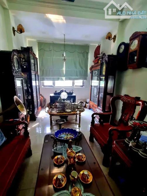 BÁN NHÀ TÔN ĐỨC THẮNG. ĐỐNG ĐA. 54M2 4 TẦNG MT 4M GIÁ 17,9 TỶ- PHÂN LÔ- OTO TRÁNH- VĂN - 1