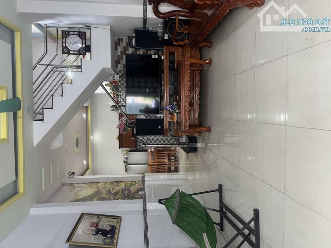 Chính chủ cần bán gấp nhà lô góc hẻm nhựa 7m thông đường Nguyễn Thị Búp giá chỉ 6ty. - 1
