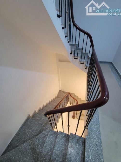 Chùa Bộc, hiếm nhà bán, ngõ thông, 10m ra ô tô, 36m2, chào 9 tỷ 650 - 1