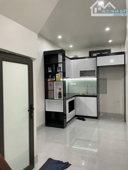 Nhà 4 Ngủ, Phố Nguyễn Lương Bằng, Gần Hồ Đắc Di, Chỉ Nhỉnh 6 Tỷ - 1