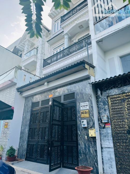 bán nhà Nguyễn Ảnh Thủ, HẺM XE HƠI 7 CHỖ VÀO NHÀ, Tân Chánh Hiệp, Q12, giá siêu rẻ - 1