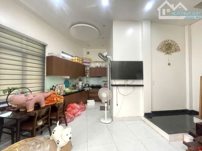 nhĩnh 3 tỷ sở hữu nhà 4 tâng đườngThái Thị Bôi siêu đẹp ngay trung tâm thanh khê ,Đà Nẵng - 1