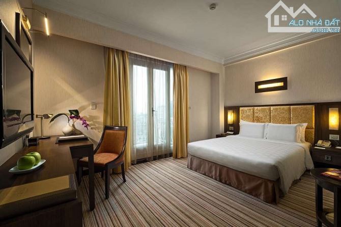 Bán khách sạn 5 sao phố Cổ Hoàn Kiếm Đẳng Cấp, Hầm, Kinh doanh đỉnh, DT 340m² Giá 331 tỷ