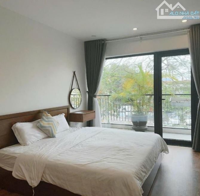 PHỐ ĐI BỘ TRỊNH CÔNG SƠN - GÀ ĐẺ TRỨNG VÀNG KHU VỰC TOÀN TÂY SINH SỐNG - 2