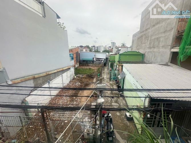 Bán 200m2 Đất, Huỳnh Tấn Phát, Nở hậu, 3 mặt tiền, Ngang 8m. Chỉ 10.x tỷ - 2