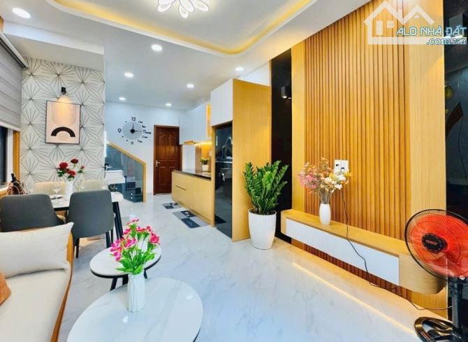 GIẢM CHÀO 200tr - HXH quay đầu - 40m2 - NỘI THẤT SANG XỊN –nhỉnh 5 tỷ - 2