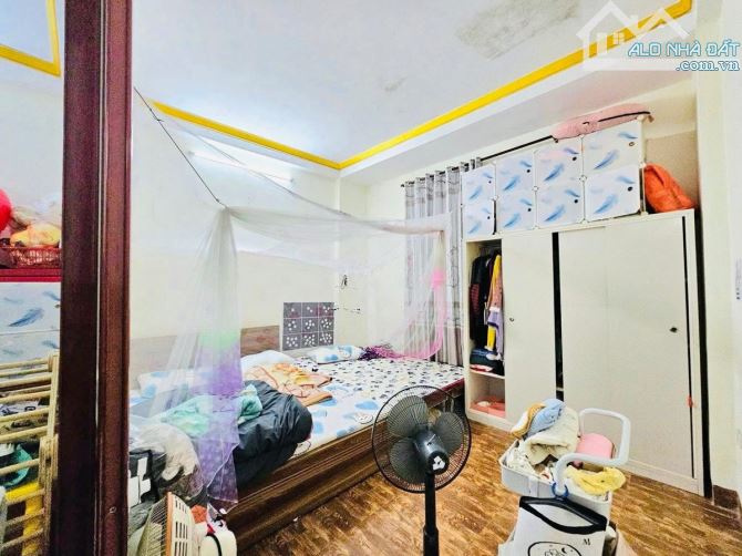 Bán Nhà Đê la Thành 40m 5 tầng mặt tiền 4,8m Giá 9,1 tỷ - 2