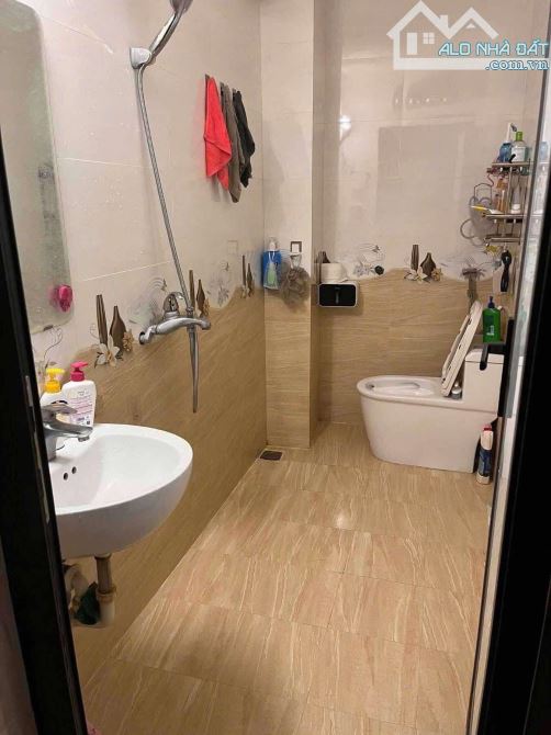 Bán nhà riêng dân xây đường Cầu Giấy, 40m2x5, mặt tiền 4.5m chỉ 8.6 tỷ - 2