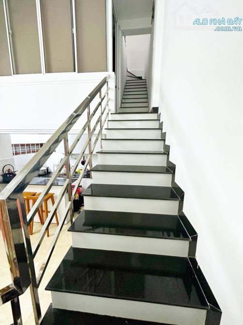 NHÀ 2T+GÁC LỬNG ĐÚC DT 20TR/T Ô TÔ TẬN CỬA ĐỖ BÁ DT 138m2 NGANG 5.8M CHỈ 9.7 TỶ - 2