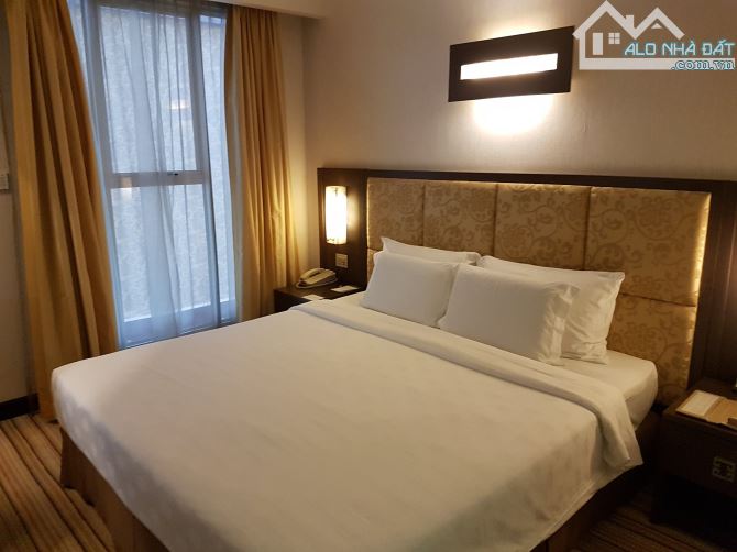 Bán khách sạn 5 sao phố Cổ Hoàn Kiếm Đẳng Cấp, Hầm, Kinh doanh đỉnh, DT 340m² Giá 331 tỷ