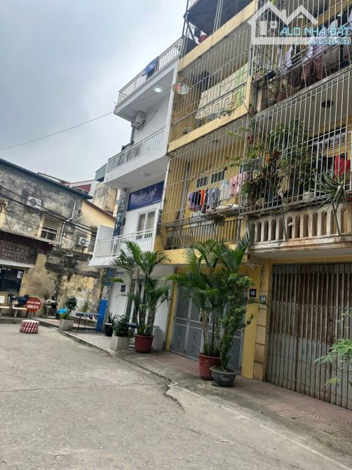Bán nhà riêng 234 Hoàng Quốc Việt, giá 22 tỷ, 80m2 x 4,5T - 2