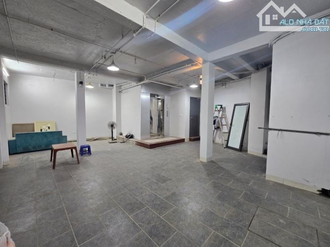 CHÍNH CHỦ BÁN NHÀ MẶT NGÕ PHẦN KẾ BÍNH DT: 75M2, Mt: 9M,  8 ầng - 2