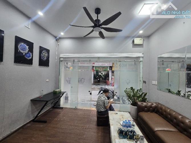 Phân lô Trung Hoà, vỉa hè, ô tô tránh, vào nhà, vài bước ra phố, 30m2, 12 tỷ - 2