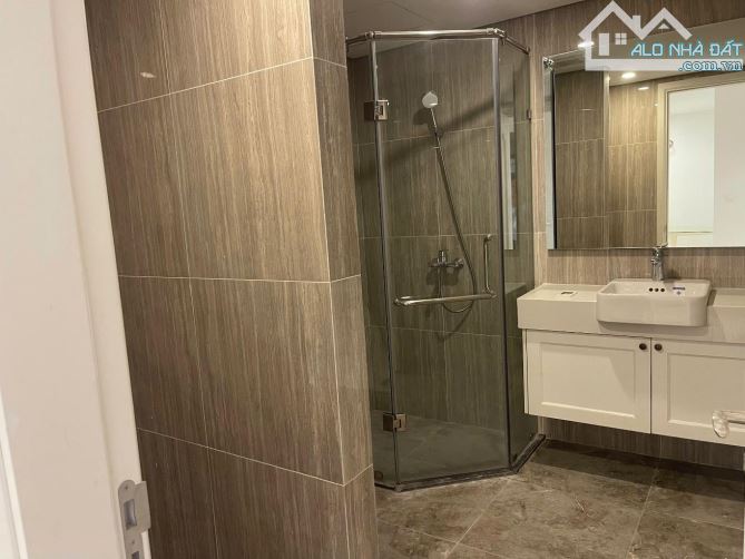 ĐỈNH NÓC - TUYỆT TRẦN - CHUNG CƯ CAO CẤP MẶT PHỐ XUÂN DIỆU - D