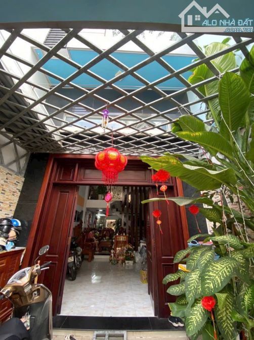 HẺM 8M THÔNG ĐƯỜNG SỐ 1 GIÁP BÌNH LONG-VĂN CAO-4x18-5 TÂNG- NHỈNH 7 TỶ - 2