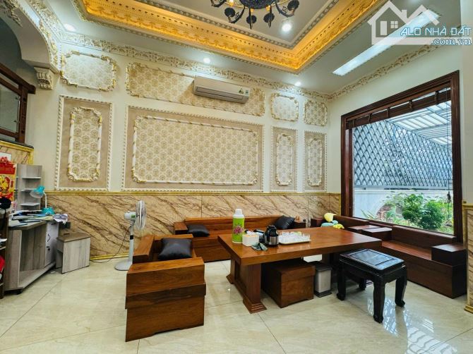 Nhà MT Nguyễn Văn Trỗi : 1 hầm 1 trệt 2 lầu : Dt 5 x 20 full nội thất - Hoàn công - 2