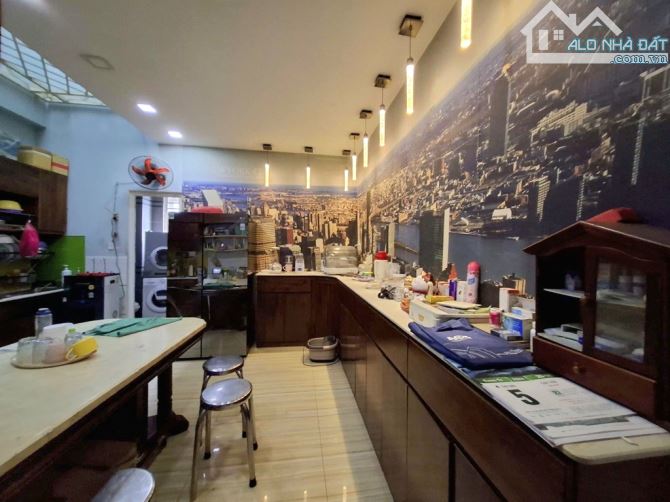 Nhà Tân Hòa Đông - 5 Tầng - 200m² - Nở Hậu - Hẻm Xe Tải - Sát Quận 6 - Tân Phú - 2
