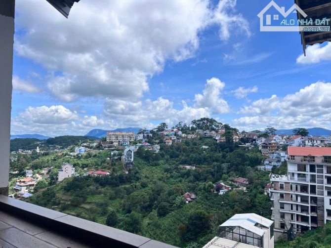 Biệt thự Hoàng Hoa Thám  -  P10 - Đà Lạt. - View thông - 372m2 -  Gía 20 tỷ - 2