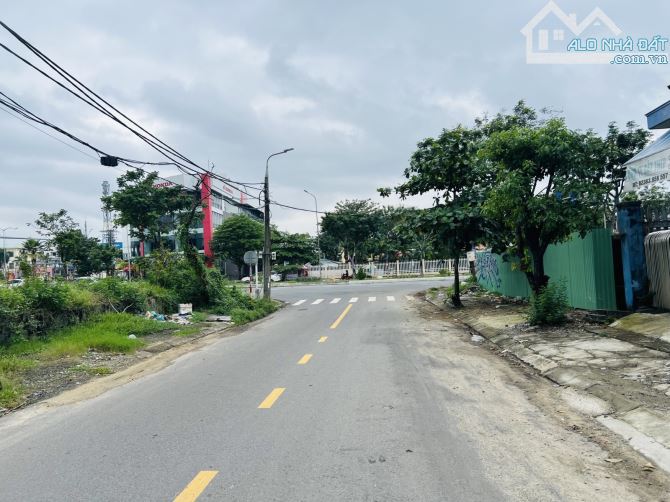 Lô góc 3 mặt tiền,DT 3928M ngang 47M đường Hồ Xuân Hương chỉ 420 tỷ - 2