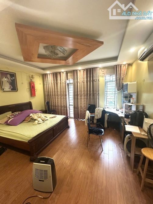 BÁN NHÀ MẶT PHỐ TÂY SƠN – 197M² – VỈA HÈ RỘNG – KD SẦM UẤT – XÂY TÒA VP – GIÁ CHỈ 38 TỶ - 2