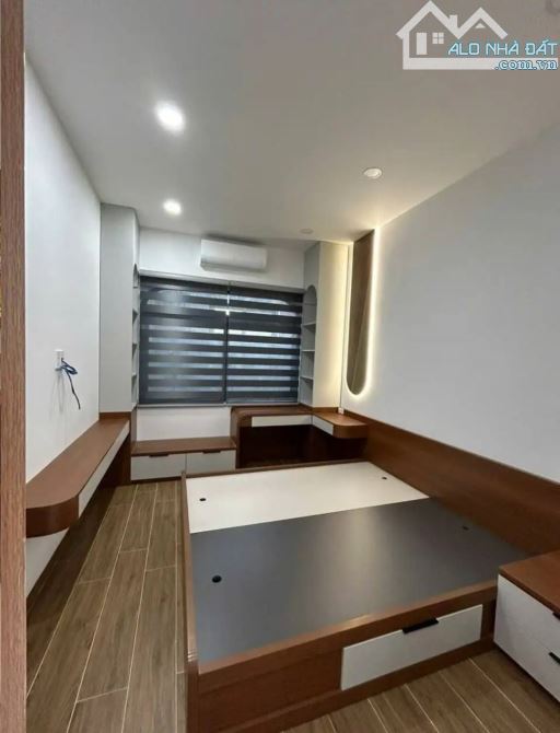 NHÀ MÊ HẺM 175 Y MOAN, DT: 6X18M, H: BẮC, GIÁ: 4,2 TỈ, NHÀ MỚI 3 PHÒNG NGỦ - 2