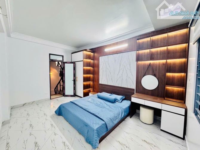 NHÀ ĐẸP HOÀNG MAI-NGÕ THOÁNG MẶT TIỀN RỘNG-GẦN ĐƯỜNG Ô TÔ-30M2 SỔ ĐỎ CHÍNH CHỦ - 5 TỶ 2 - 2