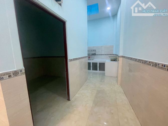 Nhà C4 sát chợ hốc môn _ dt 5 x10 _ giá 1tỷ 350tr - 2